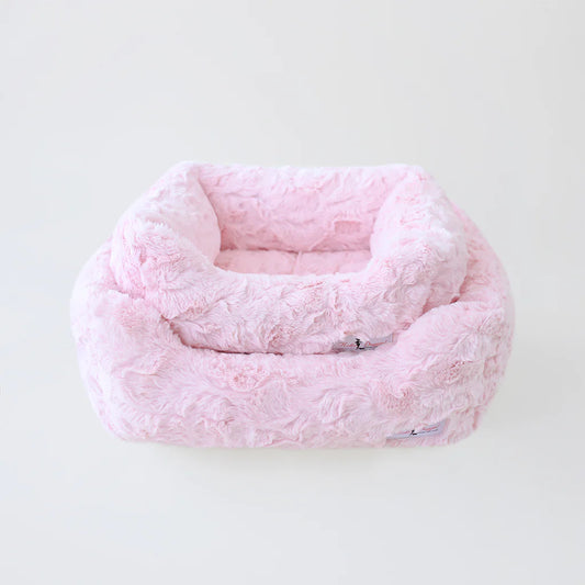 Hello Doggie Bella Dog Bed